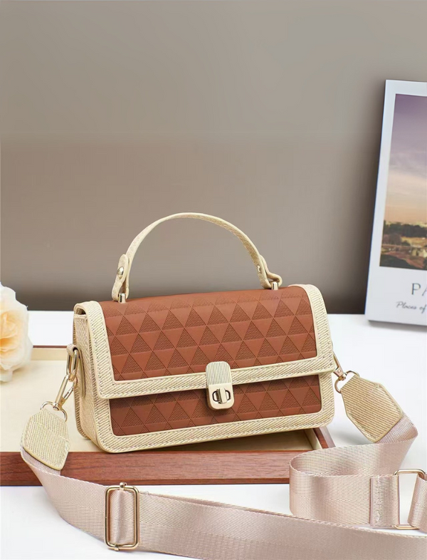 Bolso Tipo Sobre Café Ref. 1450