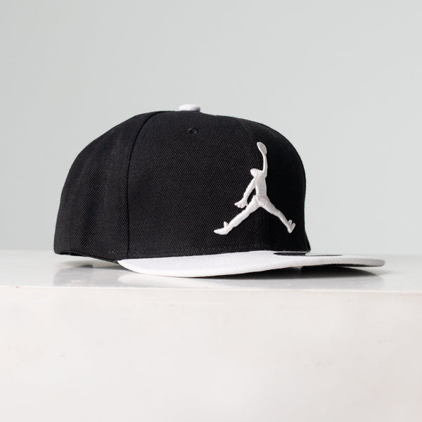 Gorra Negra Jordan 701-1