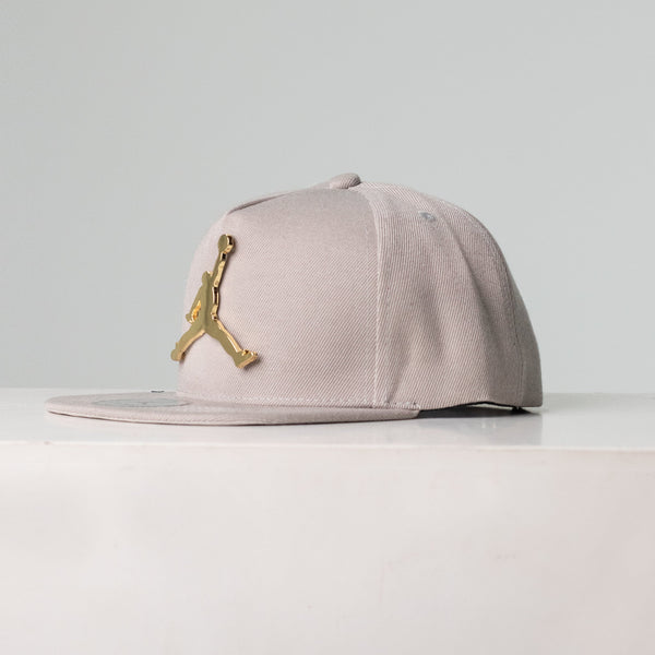 Gorra Beige Jordan 701-2