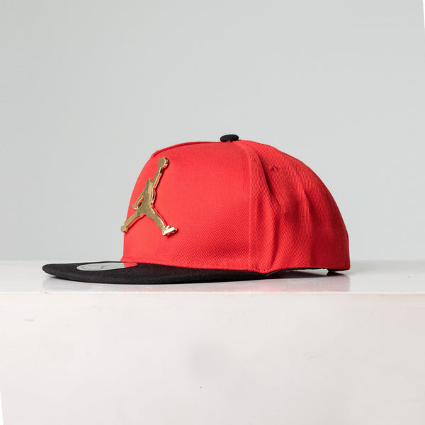 Gorra Roja Jordan 701-3