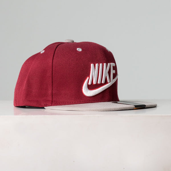 Gorra Roja Nike 501-9